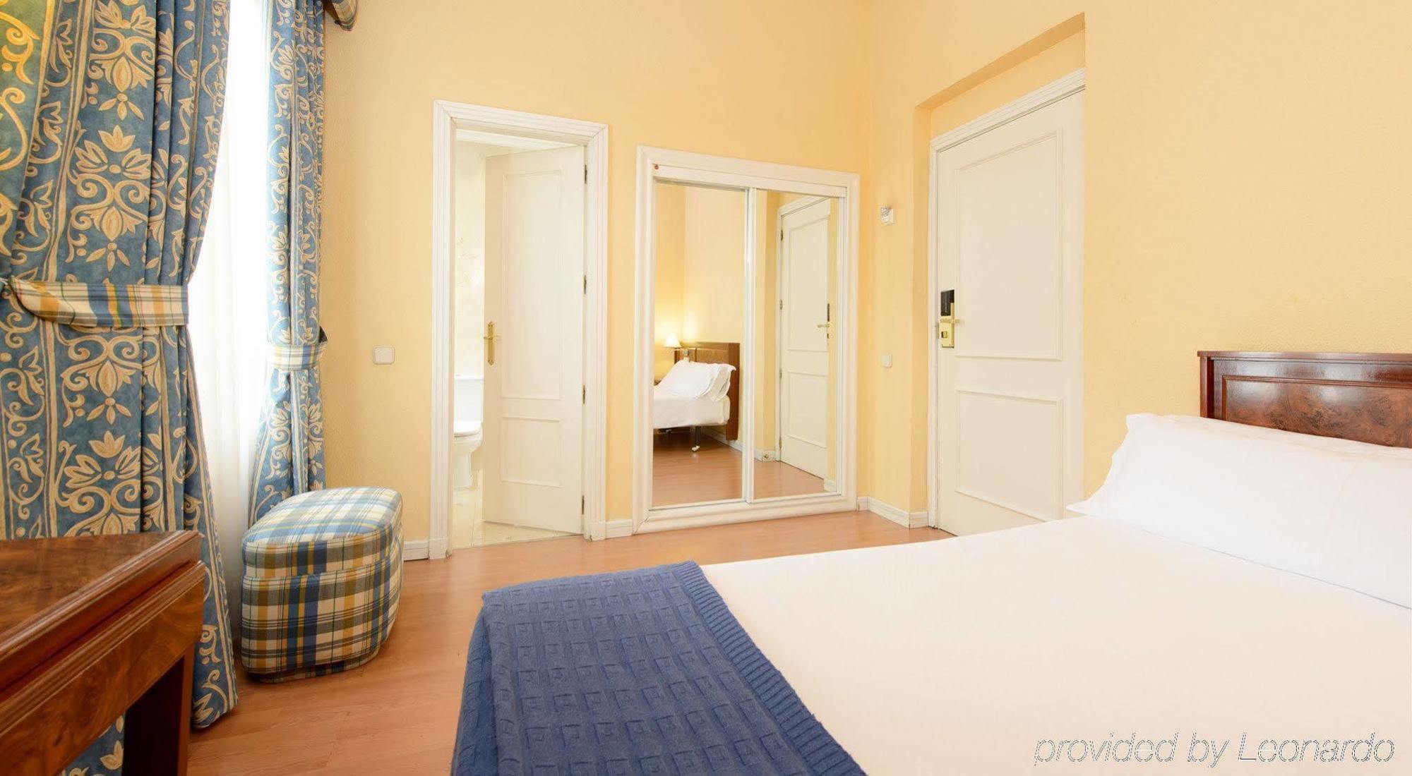 Hotel Madrid Gran Via 25, Affiliated By Melia Zewnętrze zdjęcie